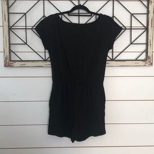 Black romper sz L